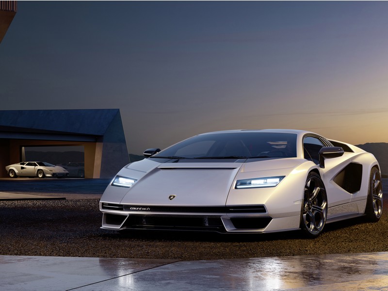 Kritika Lamborghini Countach LPI 800-4
